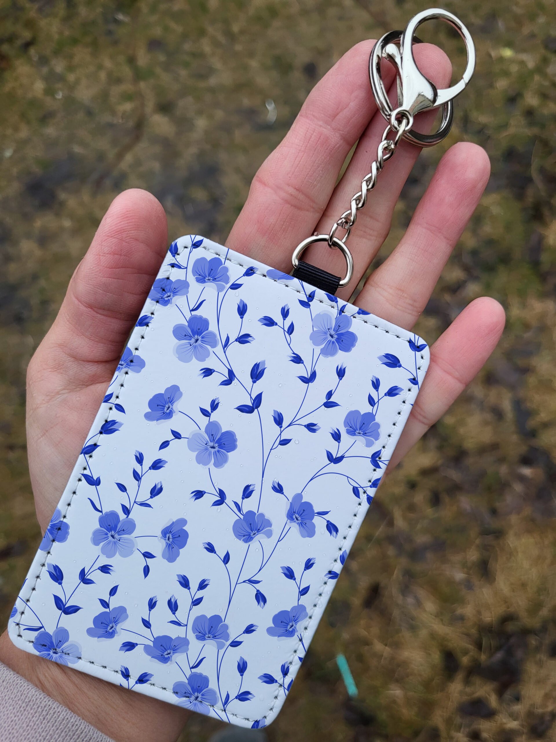 Personaalne nahast kaarditasku paelaga